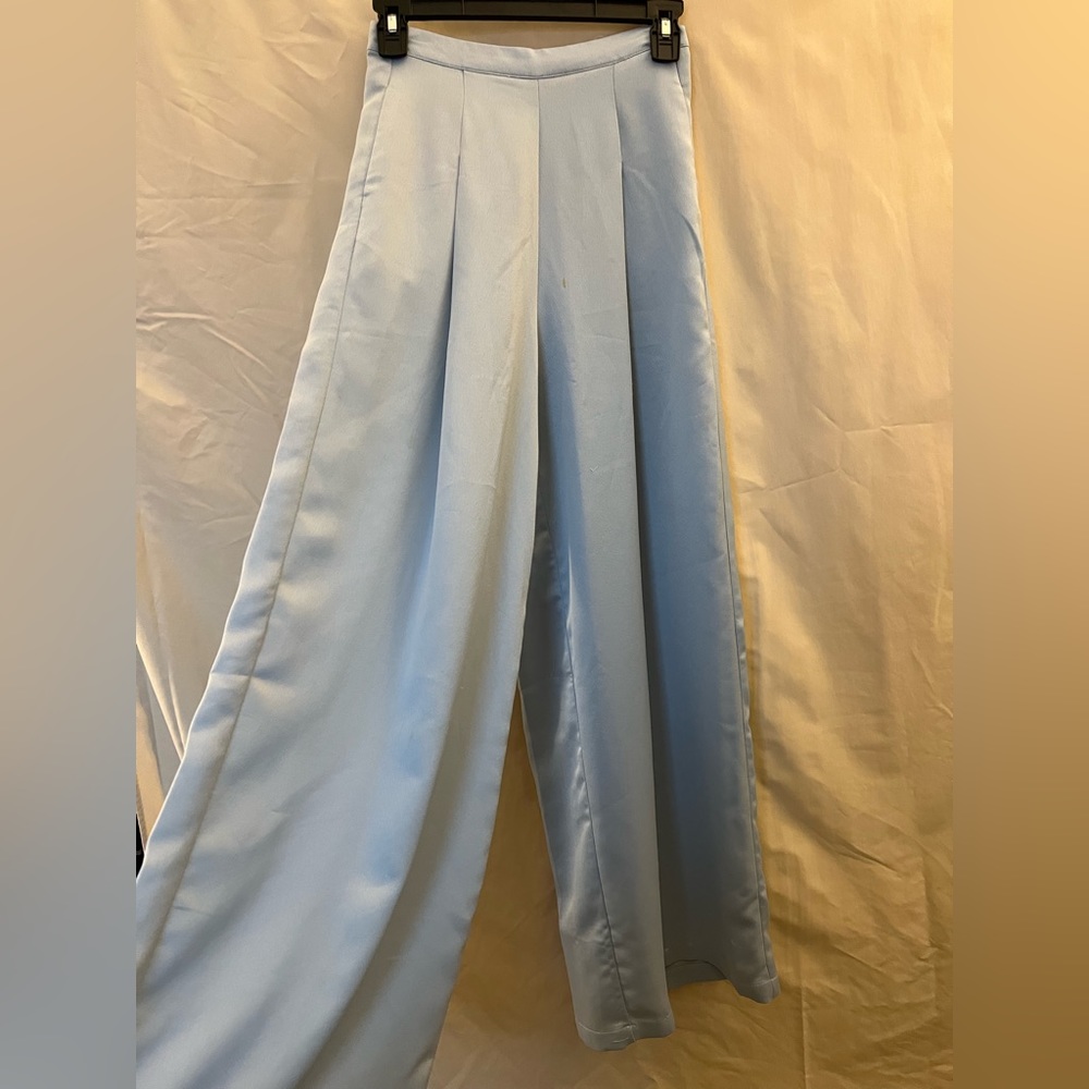 Baby blue palazzo trousers. Size 6 (Medium)